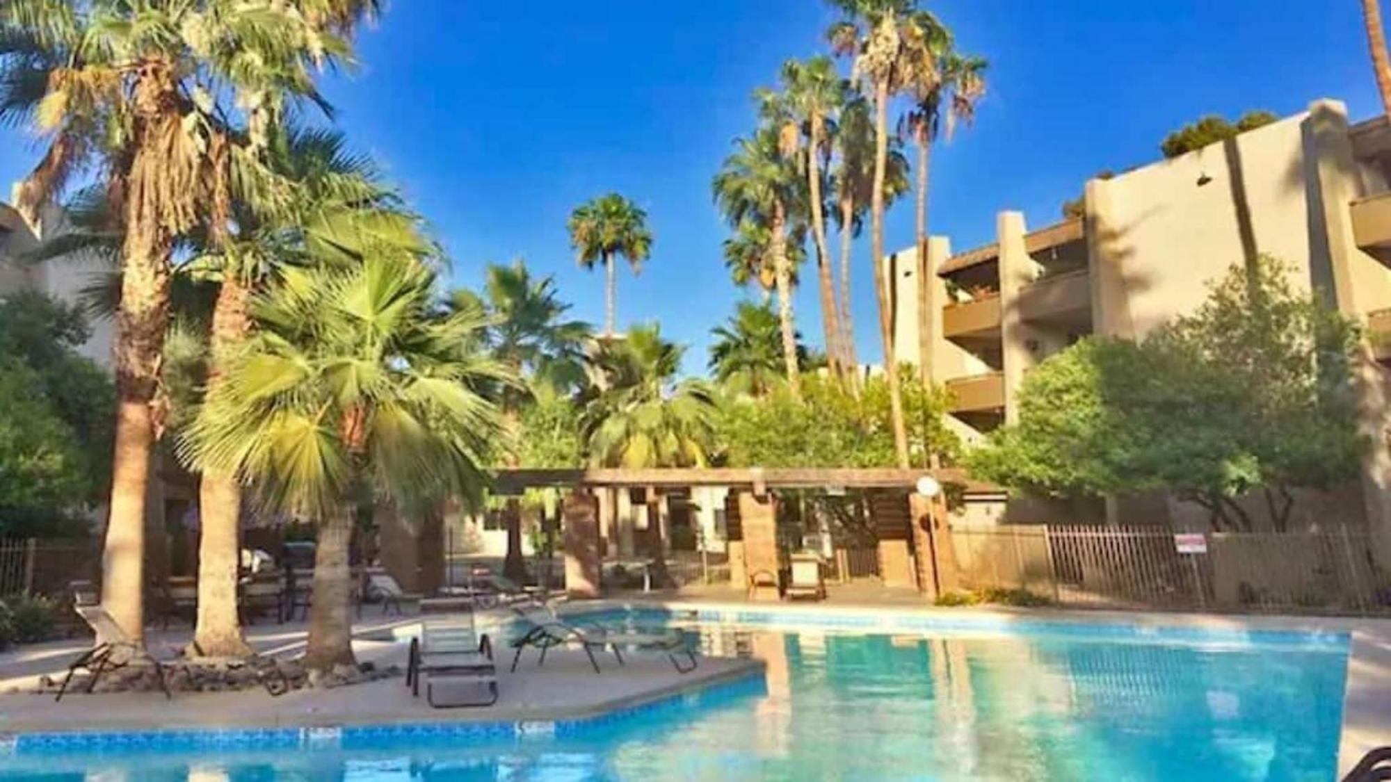 Charming 1-Bdrm Condo Steps To Old Town Scottsdale Exterior photo