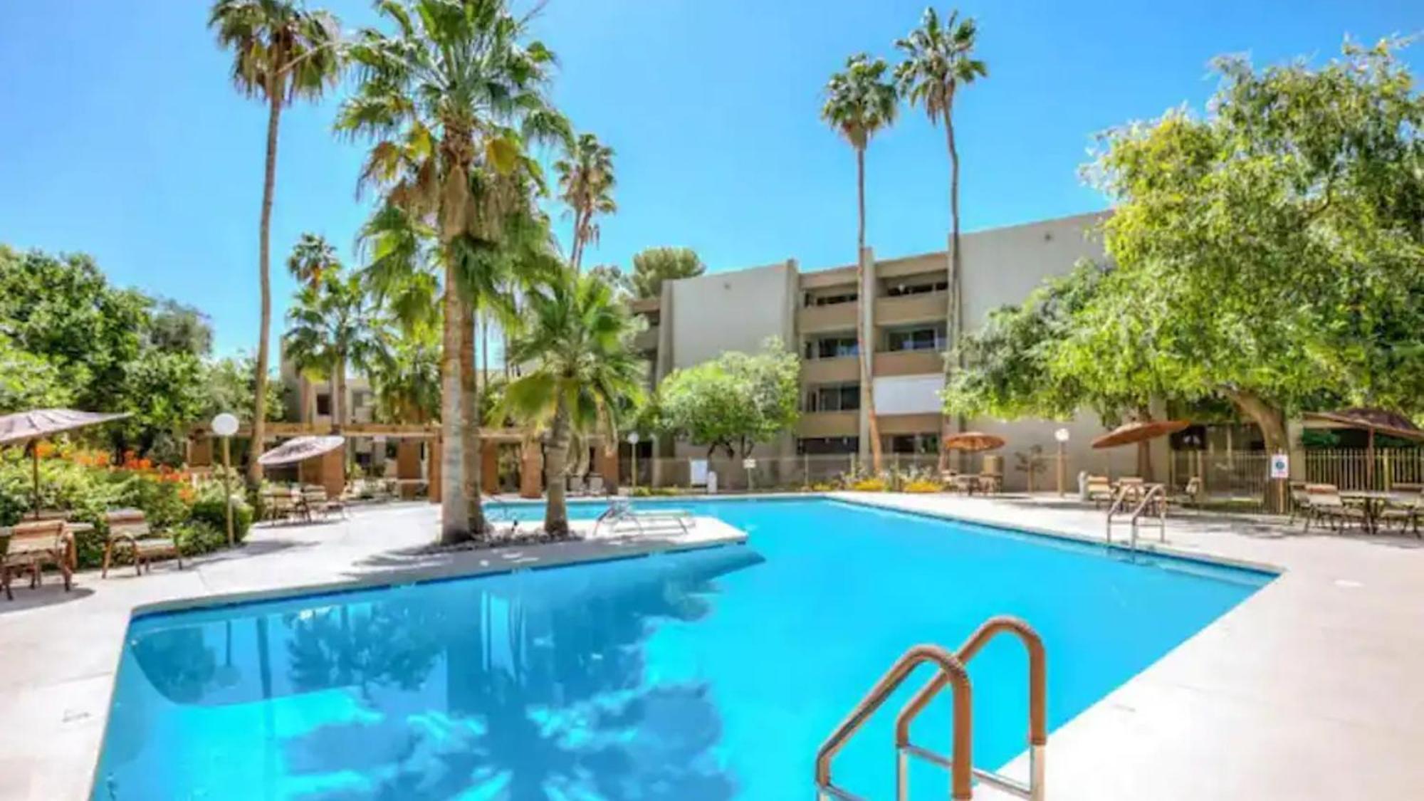 Charming 1-Bdrm Condo Steps To Old Town Scottsdale Exterior photo